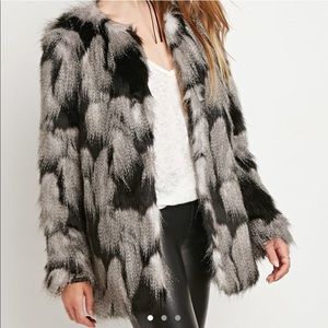 NWT TWO TONE FAUX FUR COAT